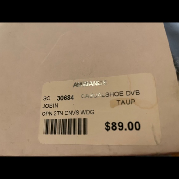 Dolce Vita Jobin Wedge Sandal - Picture 8 of 10